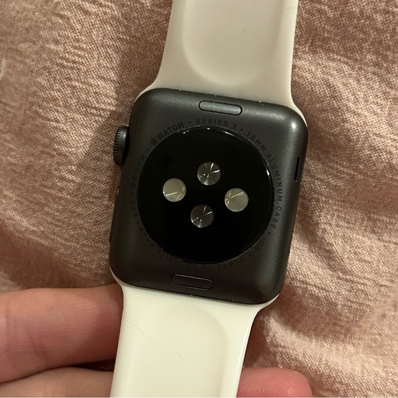 Apple Watch Series 3 - Picture 3 of 5